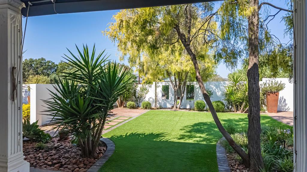 2 Bed Apartment, Tamboerskloof - Thumbnail 2