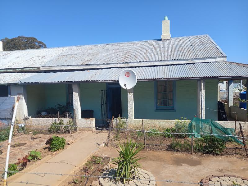 3 Bed Townhouse, Paarl - Image 1