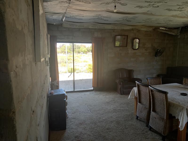 2 Bed Apartment, Bloubergstrand - Thumbnail 7