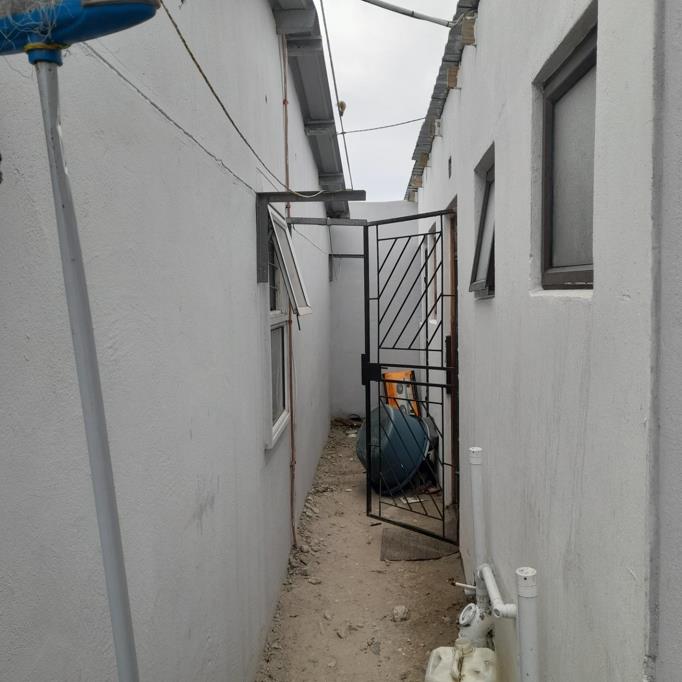 2 Bed Apartment, Muizenberg - Image 1