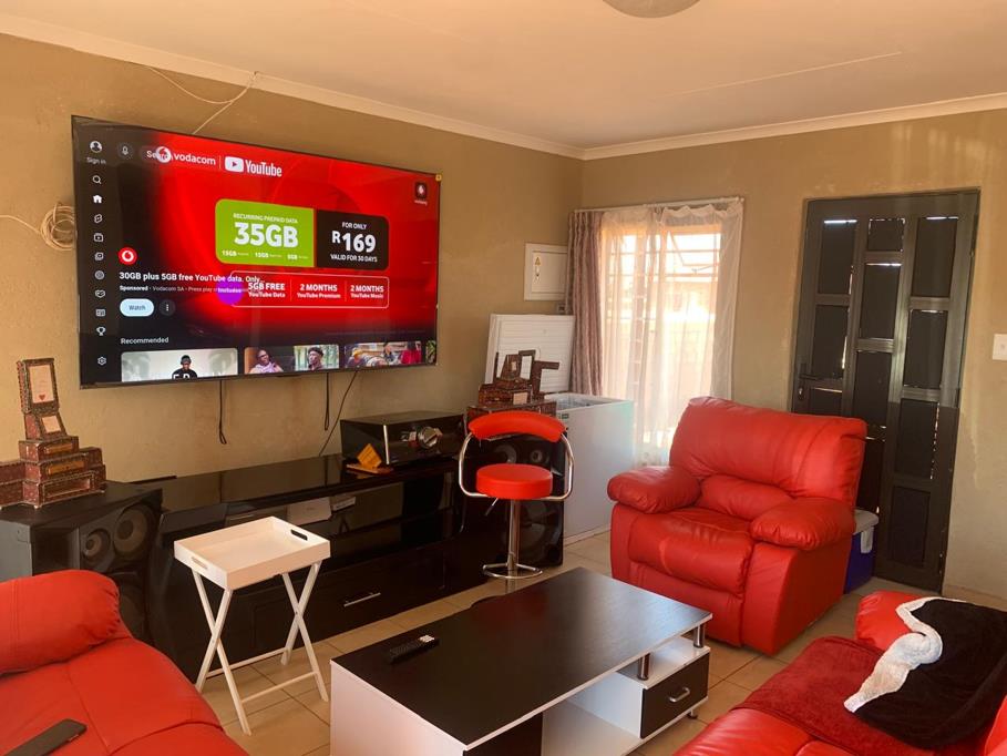 4 Bed House, Bishopscourt - Thumbnail 3