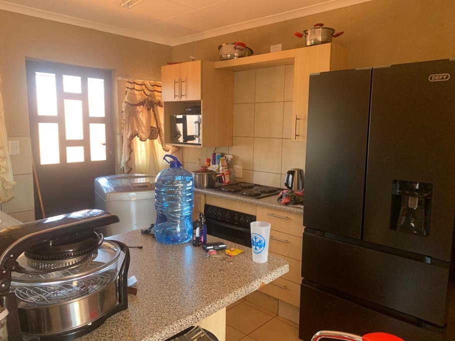 4 Bed House, Bishopscourt - Thumbnail 5