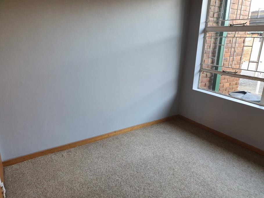3 Bed Apartment, Clifton - Thumbnail 8