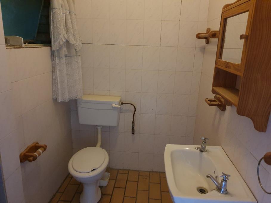 3 Bed Apartment, Clifton - Thumbnail 9