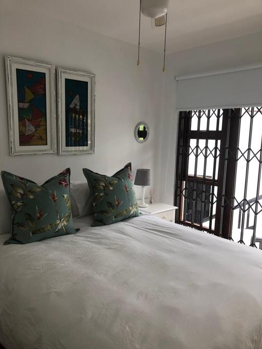 Boutique Hotel, Hermanus - Thumbnail 8